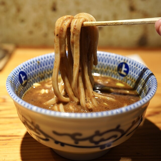 Chuka Soba Uezu: насыщенный цукэмэн с авторской свининой — 4