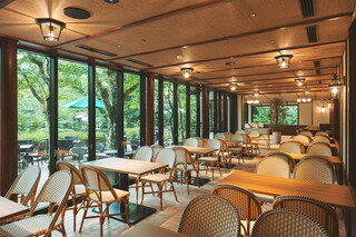 Manpei Hotel Cafe Terrace: историческое кафе с яблочным пирогом — 2