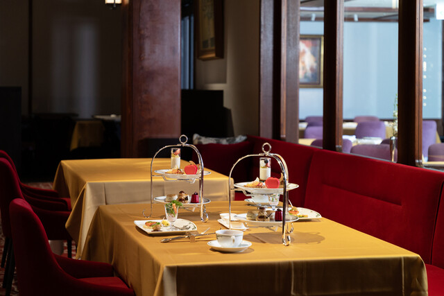 Manpei Hotel Main Dining Room: классическая отельная кухня — 4