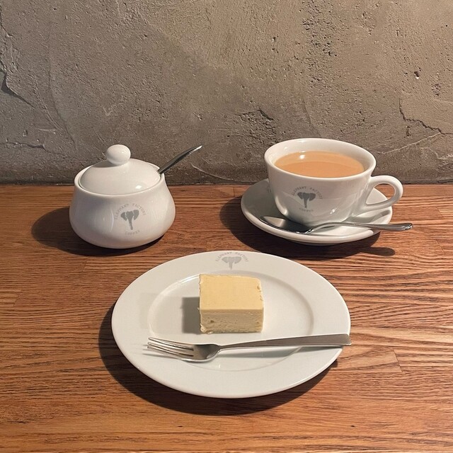 ELEPHANT FACTORY COFFEE: авторский кофе тёмной обжарки — 1