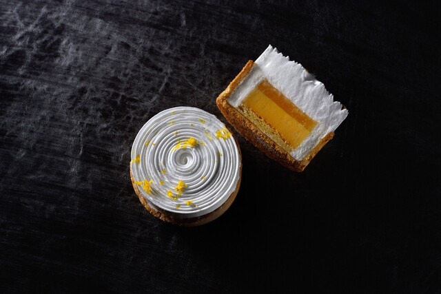 ASSEMBLAGES KAKIMOTO: театральные десерты за стойкой — 1