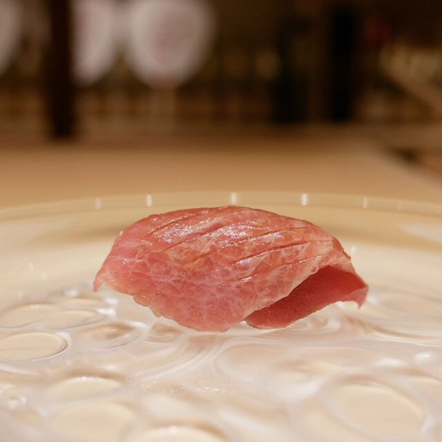 Gion Sushi Takamitsu: омакасе с акцентом на морского ежа — 1