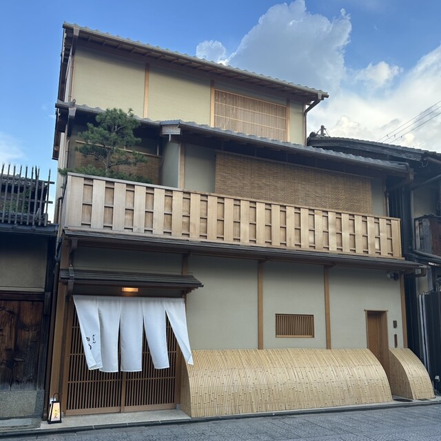 Gion Sushi Takamitsu: омакасе с акцентом на морского ежа — 3