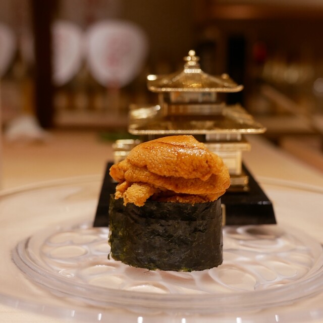 Gion Sushi Takamitsu: омакасе с акцентом на морского ежа — 4