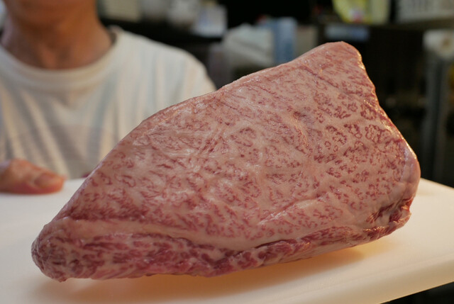 Nama Horumon Dokoro Osamu Chan: театральное барбекю из субпродуктов — 5