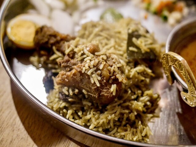 Diamond Biryani: хайдарабадский бирьяни из чугунка — 3