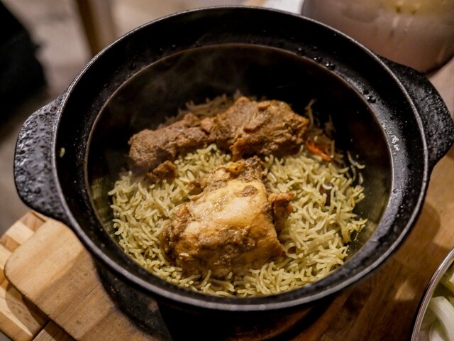 Diamond Biryani: хайдарабадский бирьяни из чугунка — 1