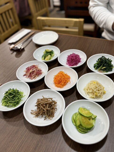 Hoch: Raffinierte koreanische Hausmannskost — 2