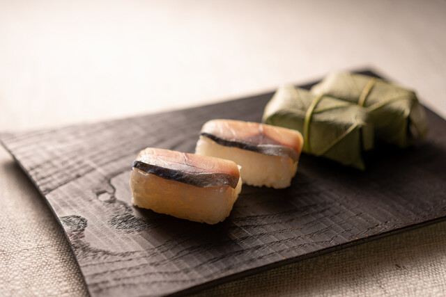 Kaki no Ha Sushi Hyotaro: классические суши в листьях хурмы — 5