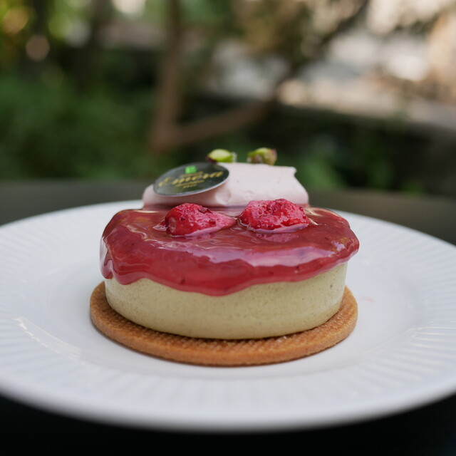 Patisserie Chocolaterie Emera: бельгийский шоколад и торты на вынос — 3