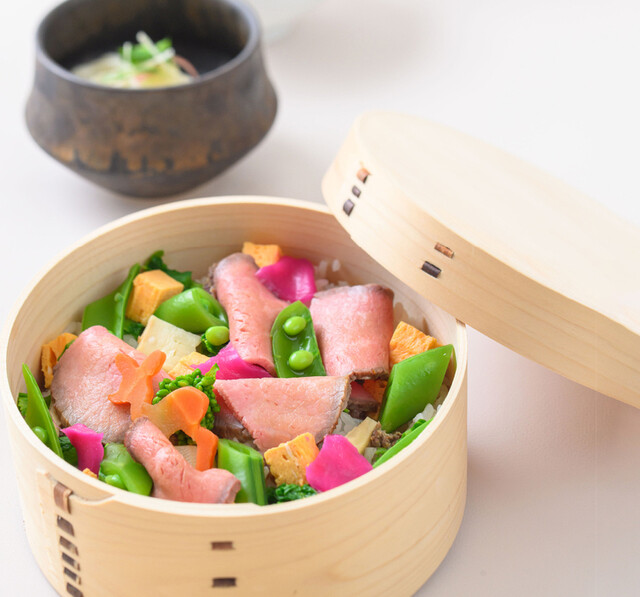 Sukiyaki to Gyumabushi Momoshiki: сукияки и гю-мабуси с говядиной Ямато — 3
