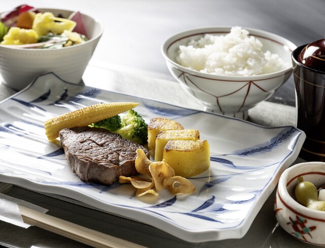 Teppanyaki Atago: теппаньяки с вагю в отеле Хиросимы — 3