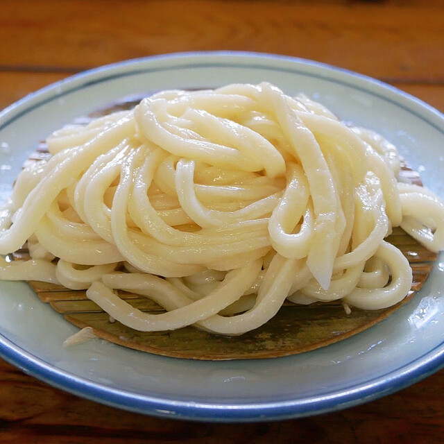 Teuchi Udon Mugizo: удон ручной нарезки с курицей в темпуре — 3