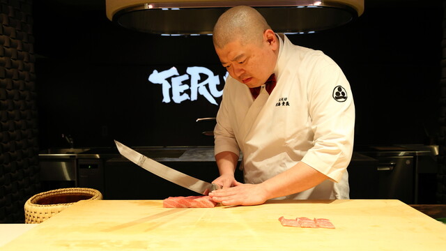 Teru Zushi: театрализованные суши-омакасе — 1
