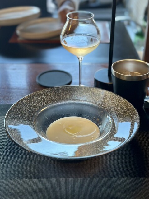 SAKUMOTO: классическая французская кухня за стойкой на пять мест — 2