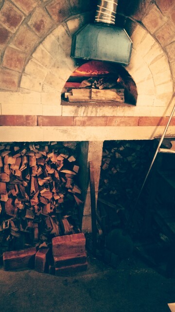 Yomitan Ishigama Pizza Sakaba Maruki: пицца из дровяной печи на Окинаве — 5
