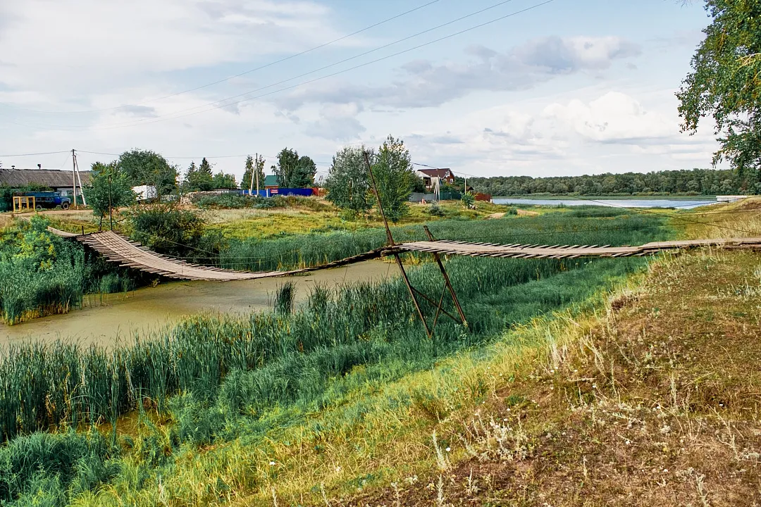 Село Ширяево — главное туристическое село нацпарка. До пандемии каждые два года здесь проводили Ширяевскую биеннале, куда съезжались современные художники со всего мира