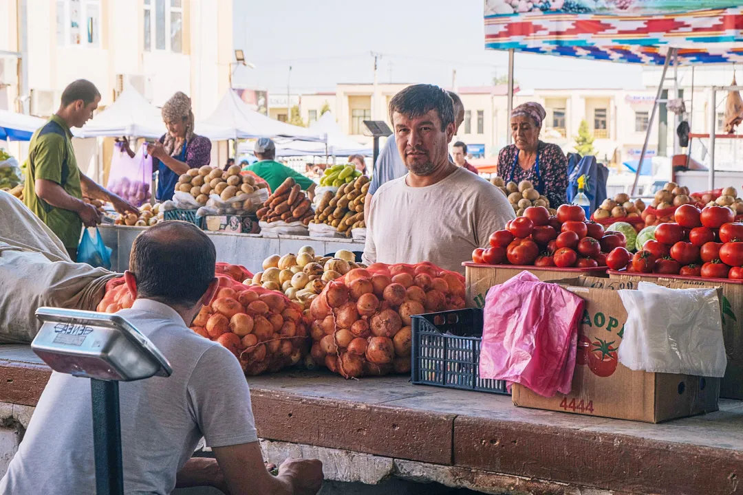 Самарканд — восточный город, поэтому торговаться можно нужно везде, где не указана фиксированная цена