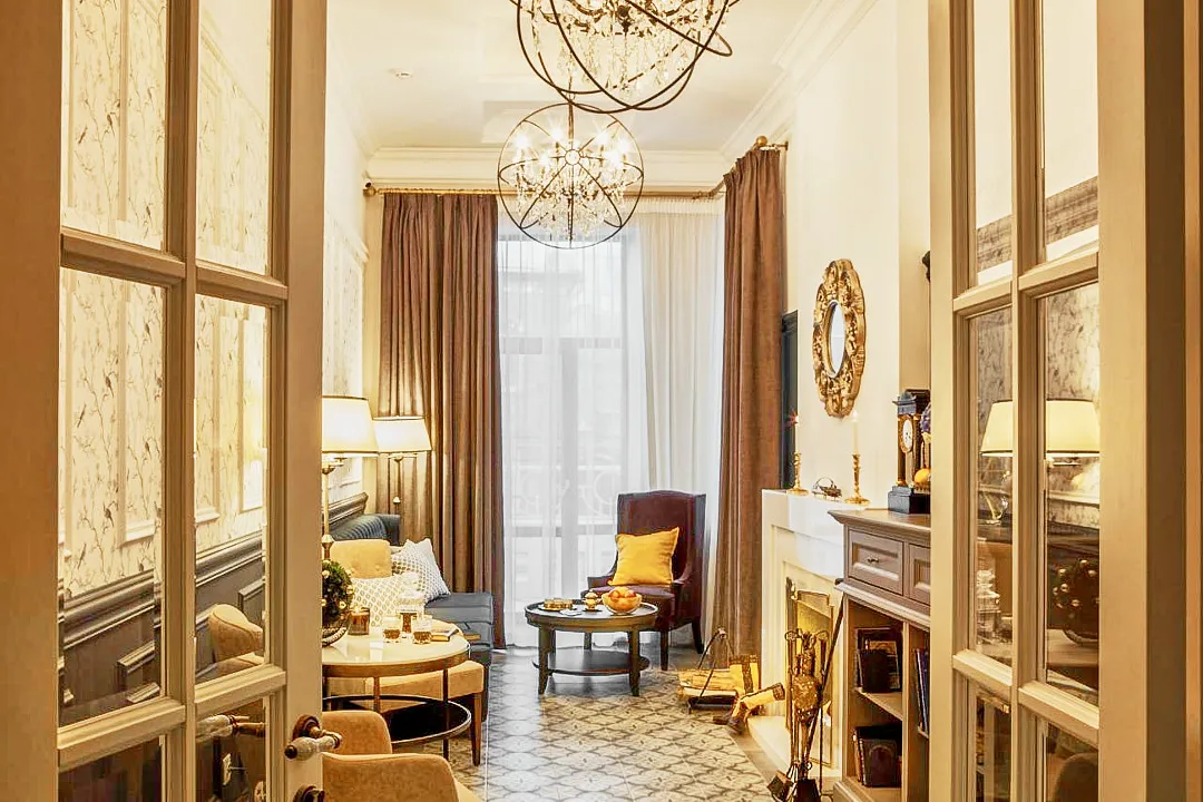 На тихой улице Степана Разина находится особняк 1890 года с винтовой лестницей — это бутик-отель&nbsp;«Дом Сивре»