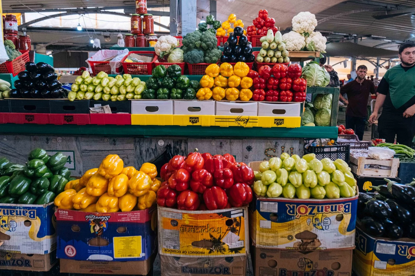 С мая по октябрь цены на овощи и фрукты в Узбекистане самые низкие