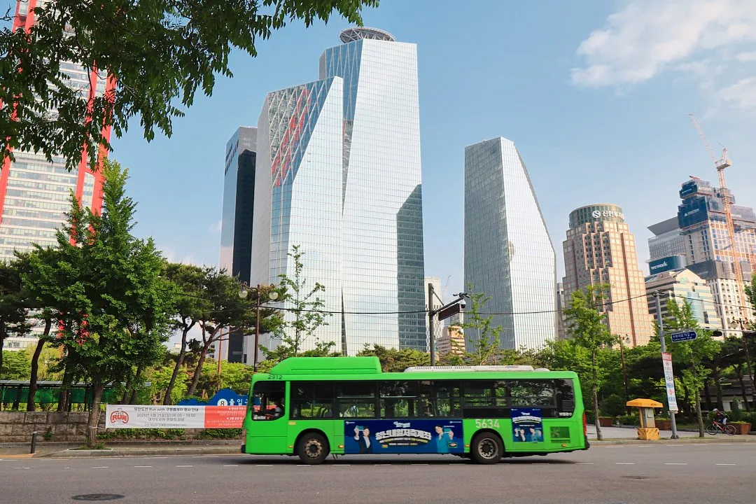 Seoul bus