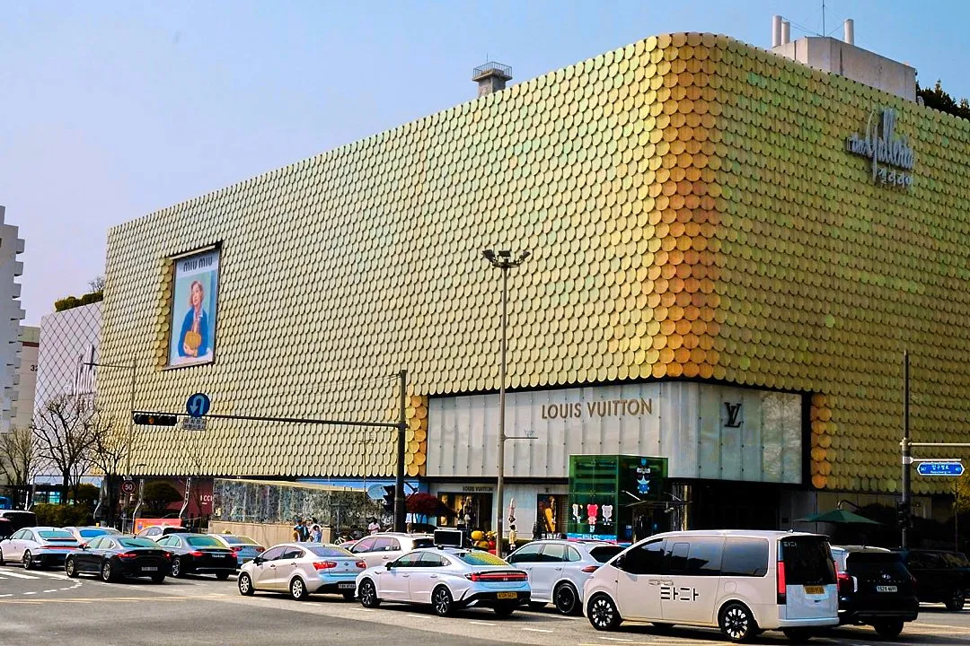 Apgujeong Rodeo Street LV