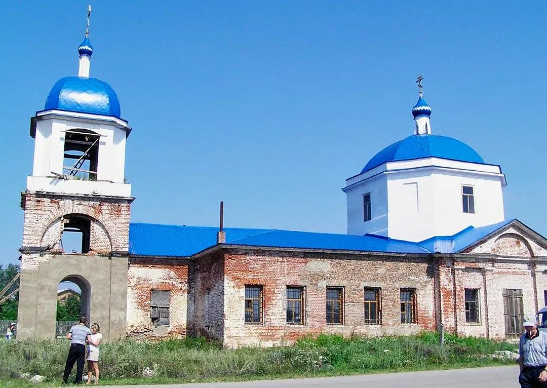В центре села находится Успенская церковь, старейший действующий храм в «Самарской Луке».