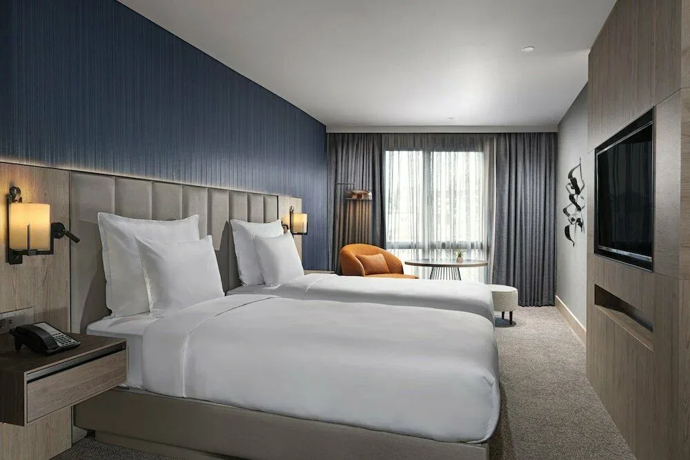 Crowne Plaza Istanbul Ortakoy Bosphorus Hotel - 4