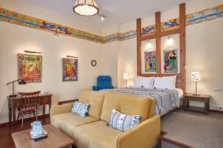 Alexander House - 2