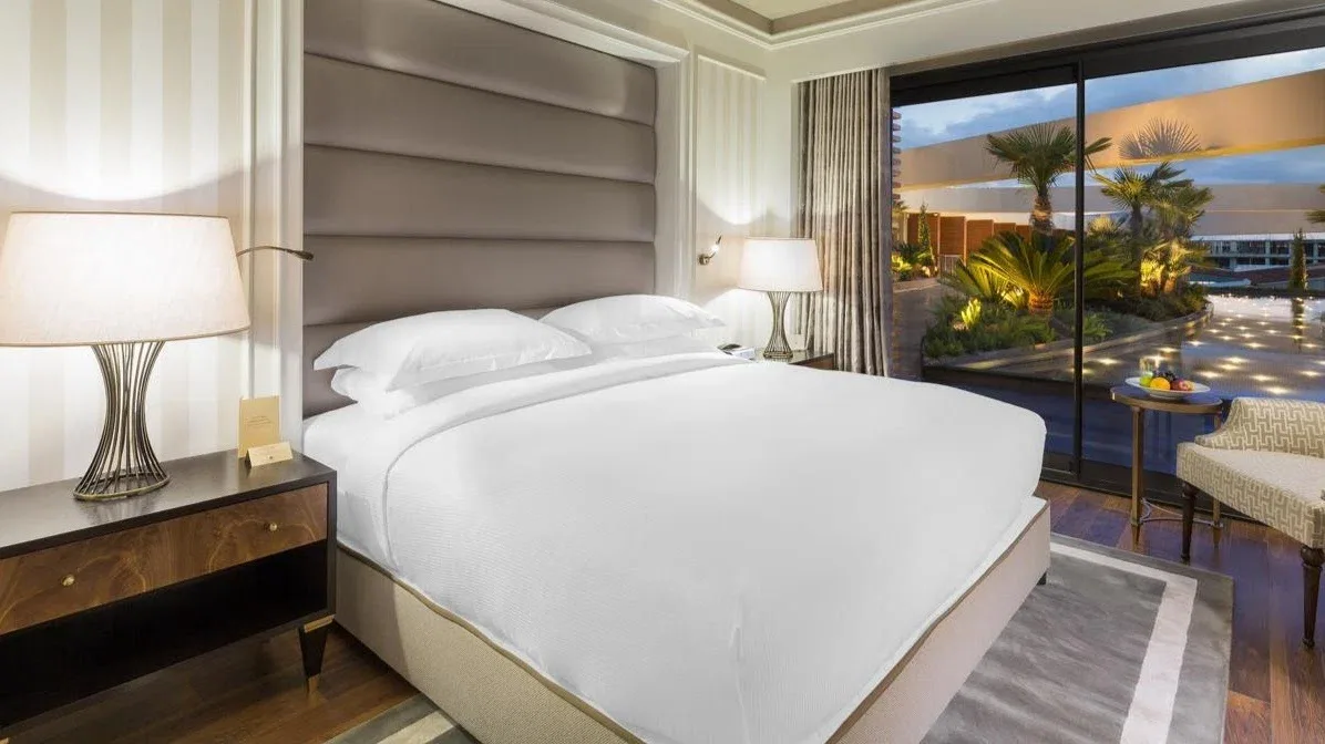 DoubleTree by Hilton Izmir Airport - 4