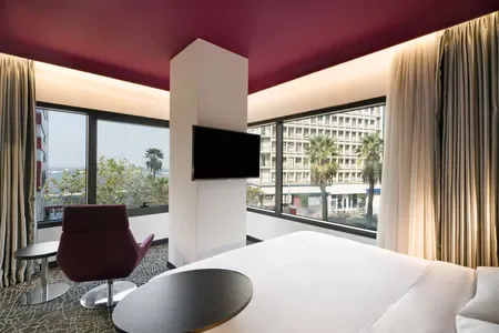 Park Inn by Radisson Izmir - 2