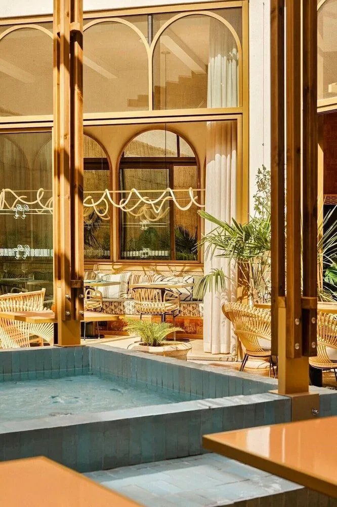 Bloom House Hôtel & SPA — 7