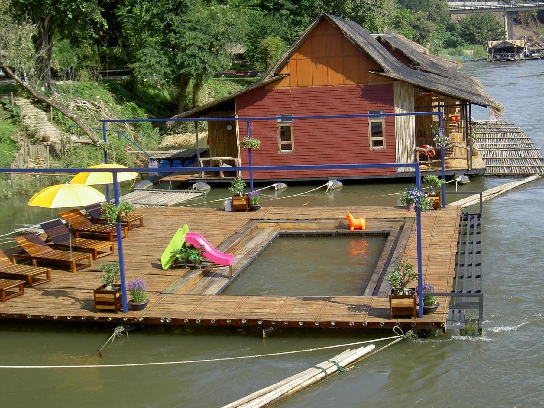 Boutique Raft Resort, River Kwai