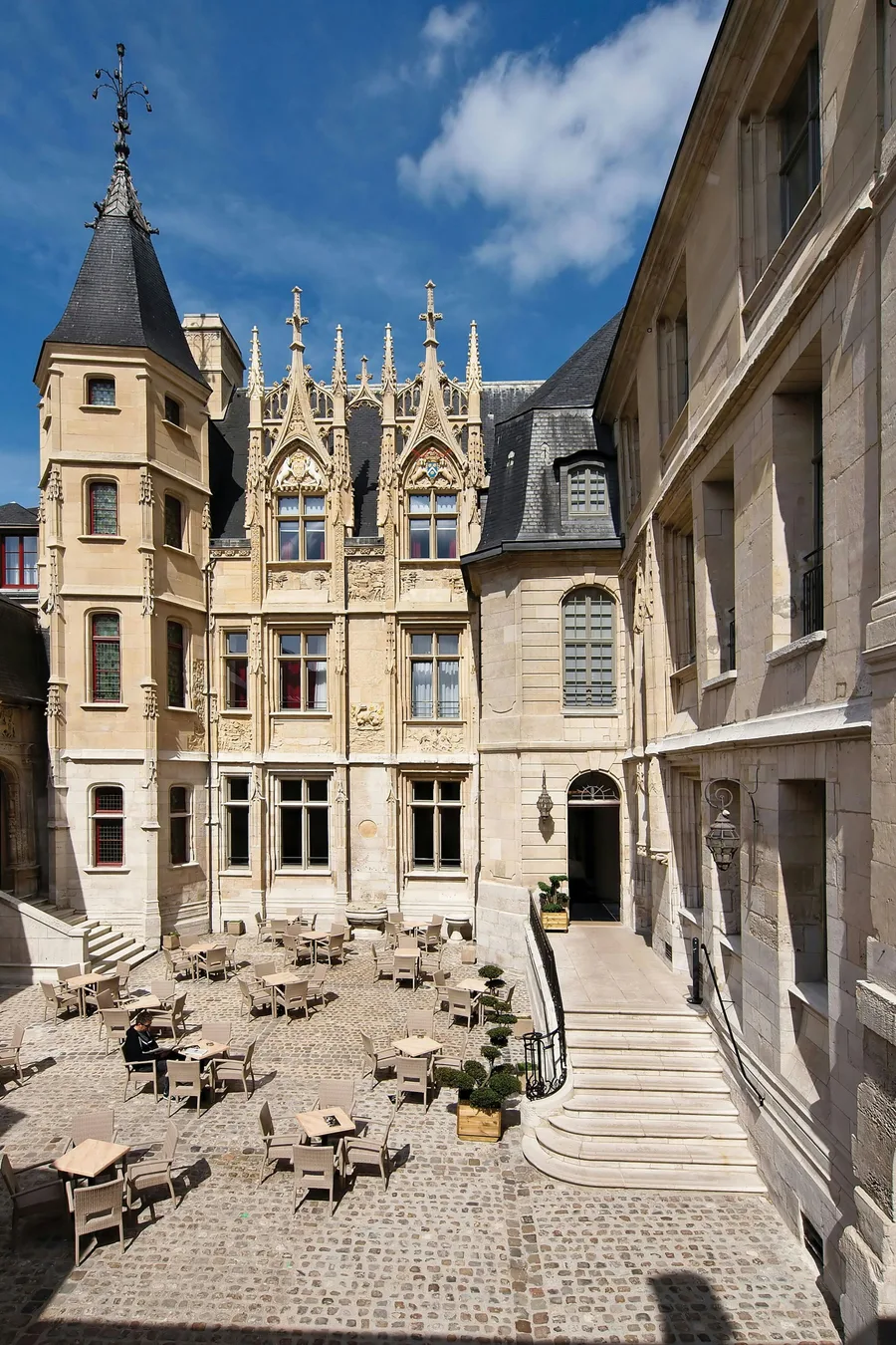 Hôtel de Bourgtheroulde, Autograph Collection - 2