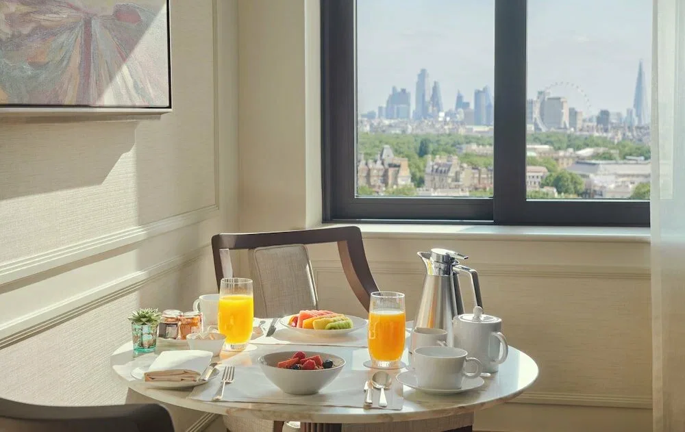 Jumeirah Carlton Tower London — 6
