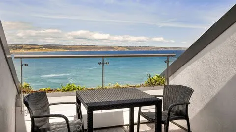 Cliff House Hotel - 4