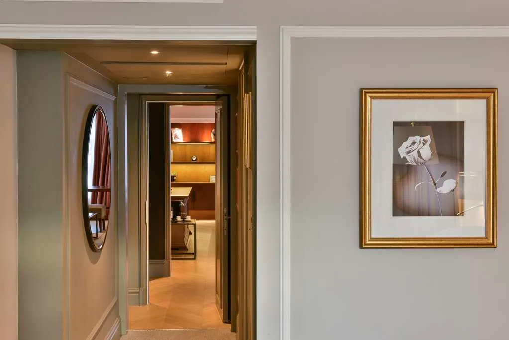 Hyatt Regency London - the Churchill — 7