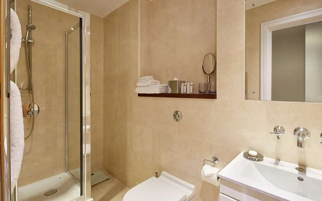 Cheval Harrington Court at South Kensington - 5