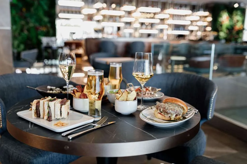 EPIC SANA Marquês Hotel - 2