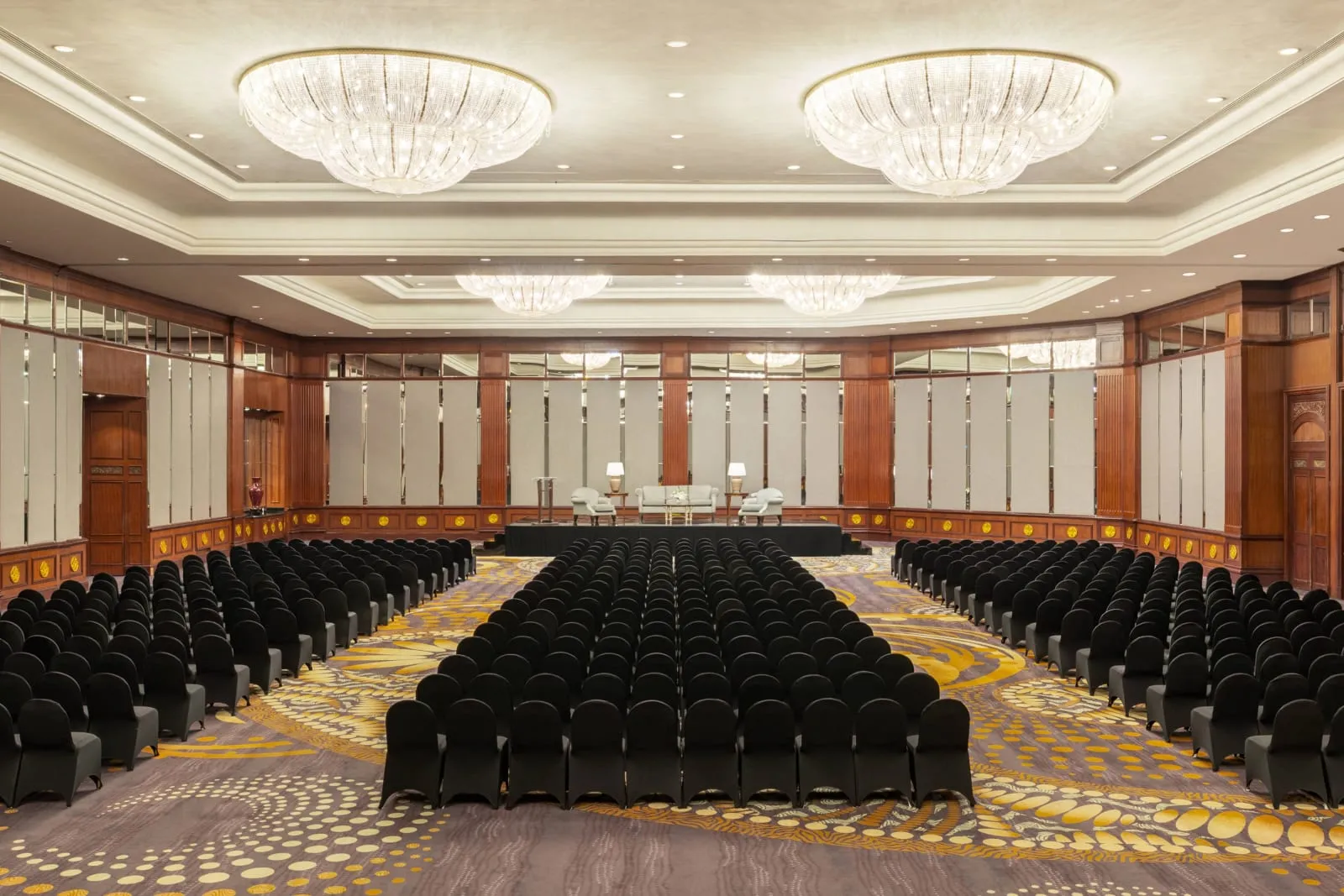 JW Marriott Hotel Surabaya - 4