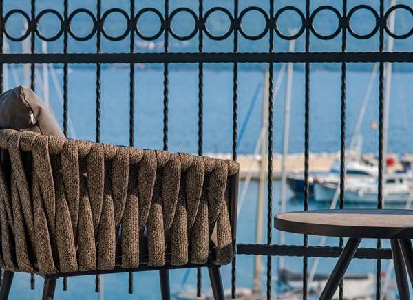 Lazure Hotel & Marina - 2