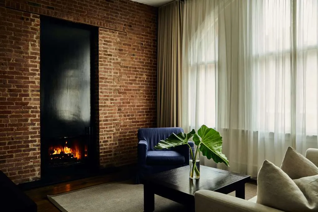 The Mercer - 4