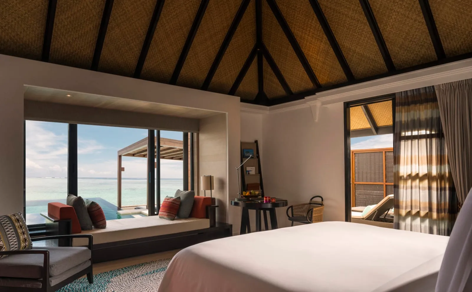 Four Seasons Resort Maldives at Kuda Huraa - 3