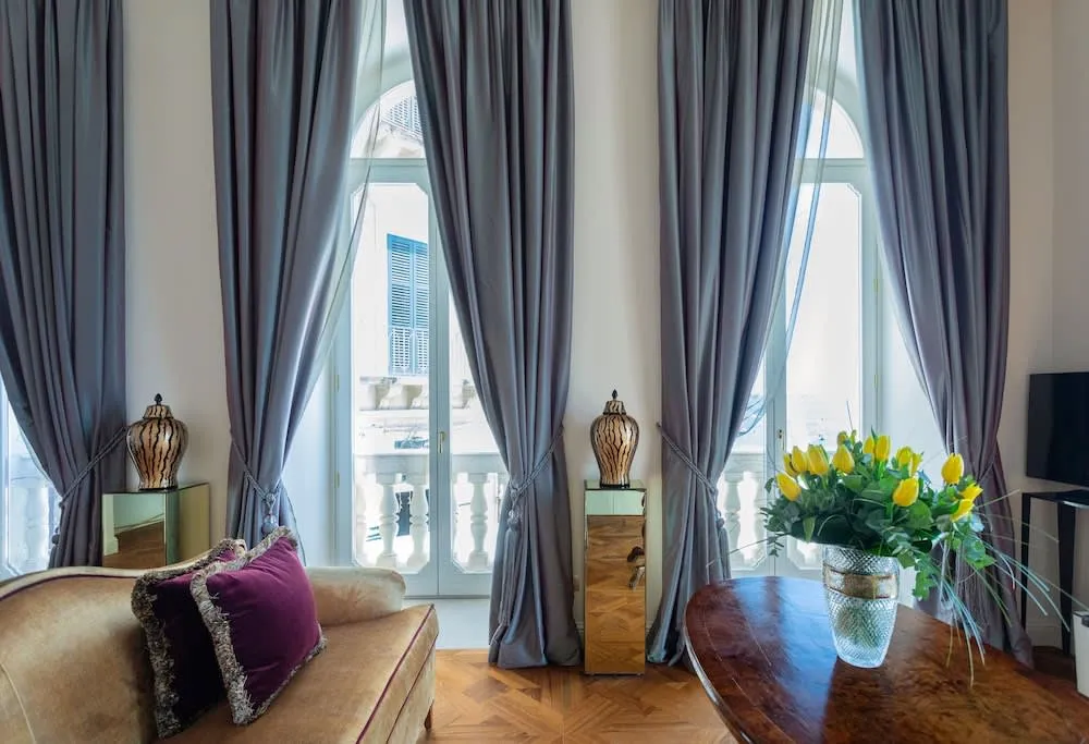 Grand Hotel des Etrangers - 4