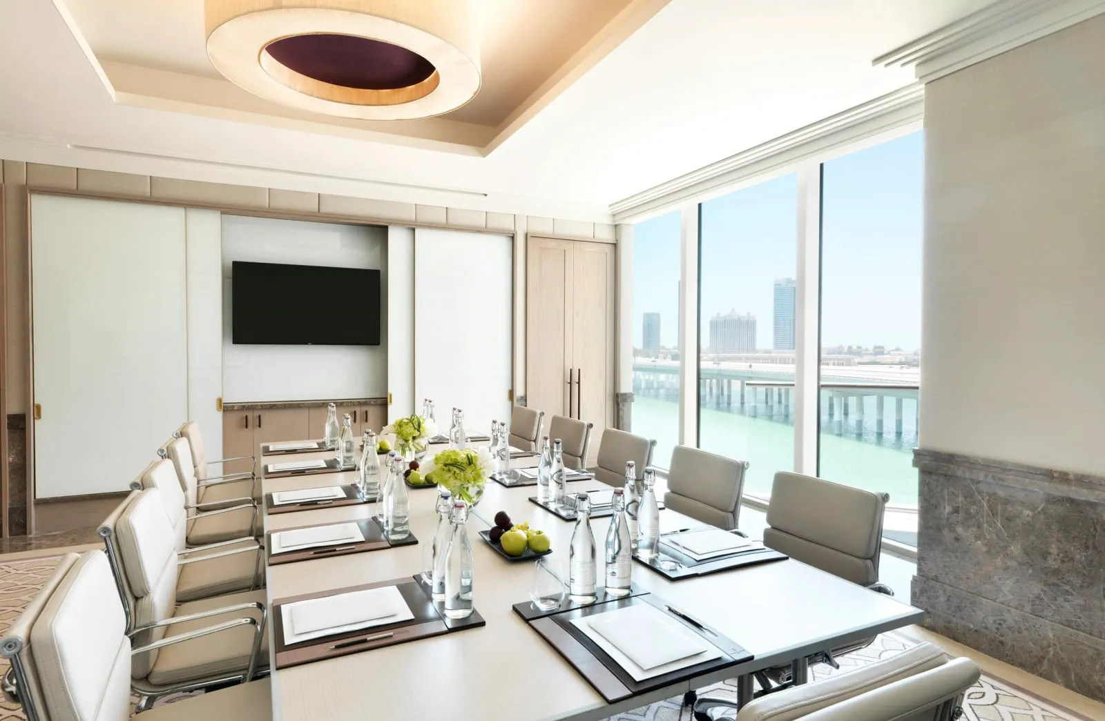 Four Seasons Hotel Abu Dhabi at Al Maryah Island - 2