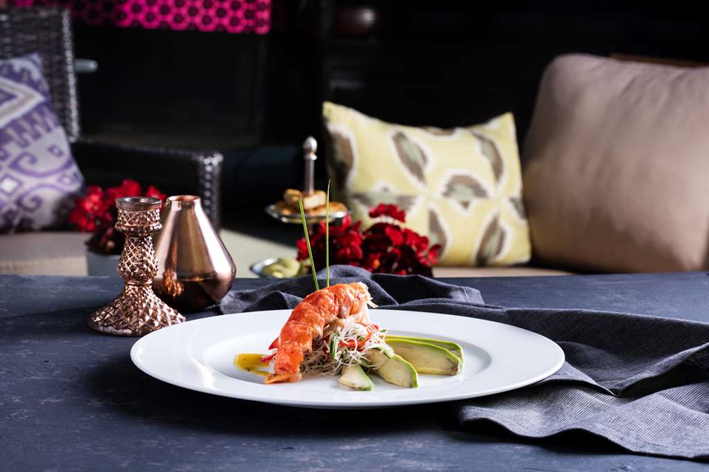 Conrad Istanbul Bosphorus - 4