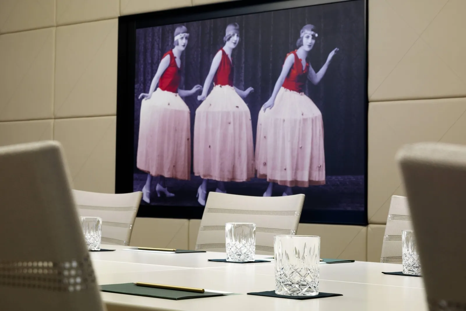 Roomers Berlin Steinplatz, Autograph Collection - 2