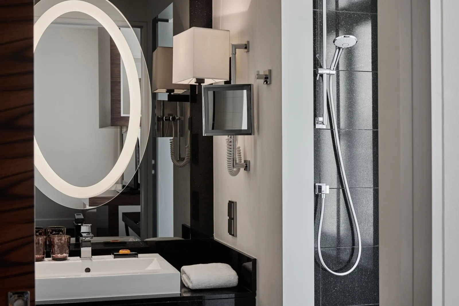 Roomers Berlin Steinplatz, Autograph Collection - 3