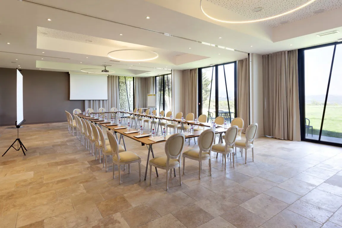 Mas des Herbes Blanches Hotel & Spa - Relais & Châteaux - 3