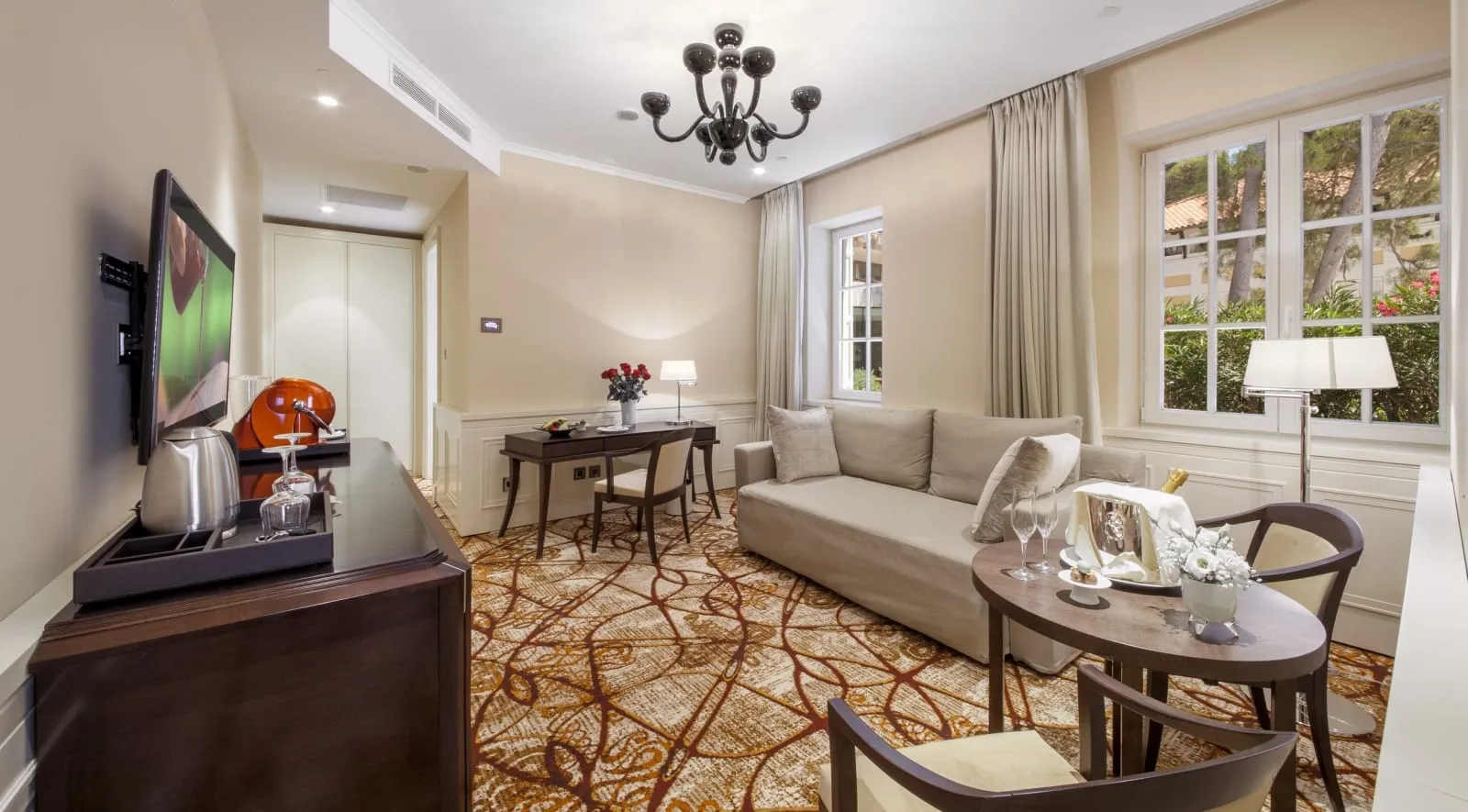 Boutique Hotel Alhambra - 2